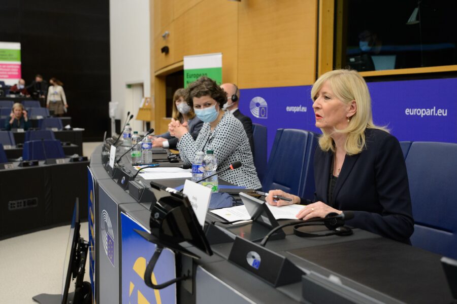 Ombudsvrouw Emily O’Reilly aan het woord tijdens de conferentie van het European
Network of Ombudsmen (ENO).
