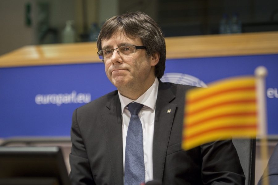 Carles Puigdemont: enkel nog independentisten in de Catalaanse regering.