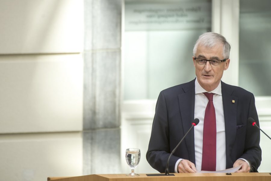 Vlaams Minister-President Geert Bourgeois in het Vlaams Parlement