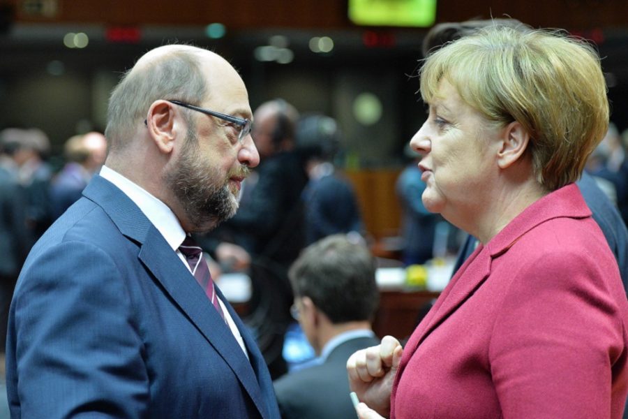 Kanselier Merkel van de CDU en uitdager Schultz van de SPD.