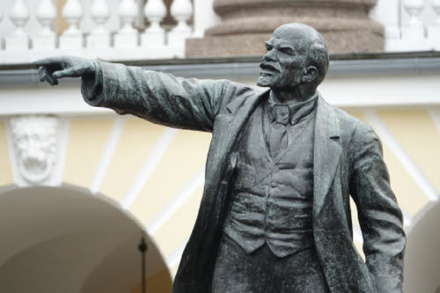 Standbeeld van Lenin in Sint-Petersburg