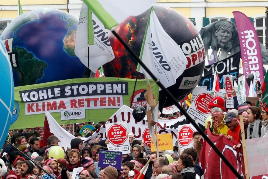 Naar aanleiding van de klimaatconferentie in Bonn eisen demonstranten de
federale implementatie van het Klimaatverdrag.