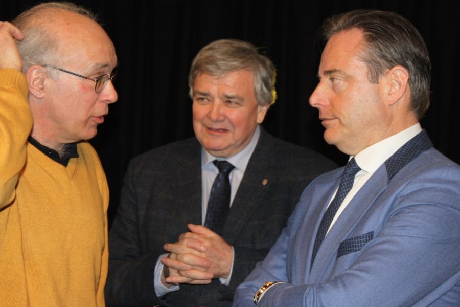 Benno Barnard, Louis Vos en Bart De Wever, de drie sprekers op de
N-VA-herdenking van 50 jaar Leuven Vlaams.