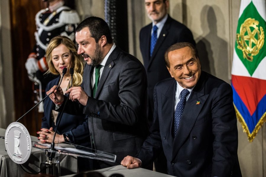 Speelt de Vijfsterrenbeweging de rechtse kartelpartners Salvini en Berlusconi
uit elkaar?