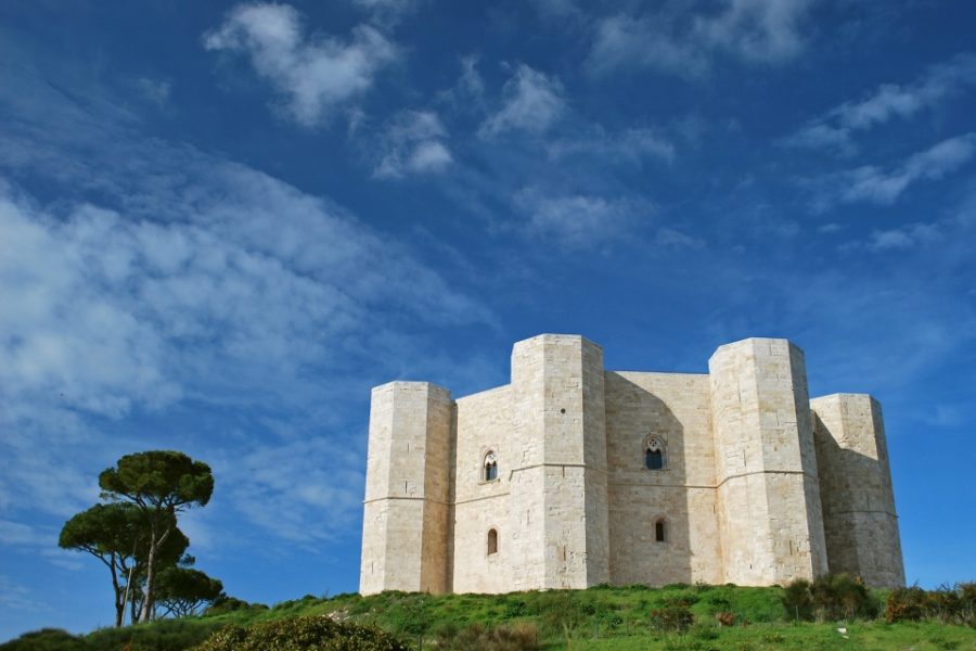 Het geometrisch perfecte Castel del Monte in Andria.