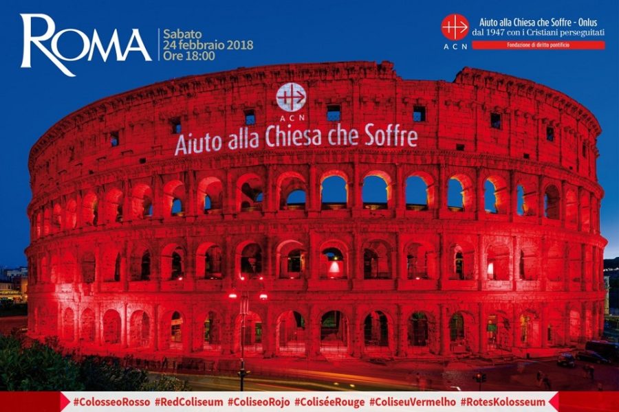 Het Colosseum in Rome, rood verlicht op 24 februari 2018 als actie van Kerk in
Nood om aandacht te vragen voor de vervolgde christenen.