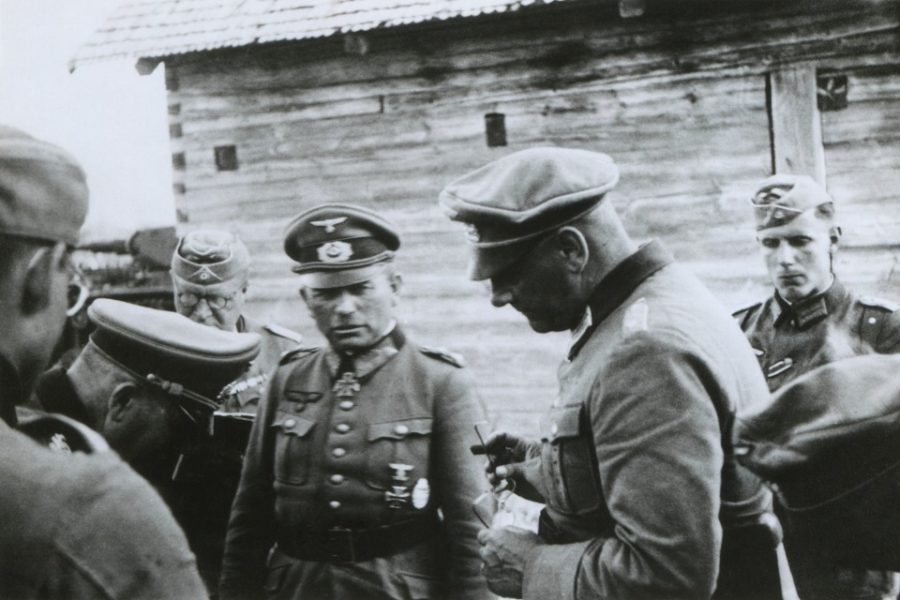 Generaal Heinz Guderian in Tolotschin, later tijdens de invasie van de
Sovjetunie.