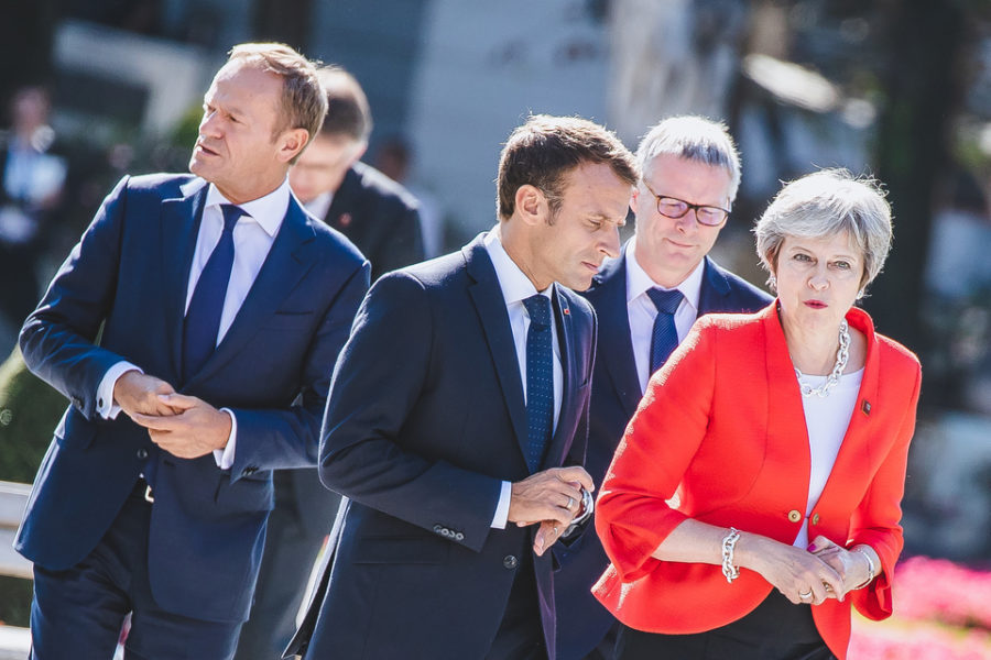 Emmanuel Macron en Theresa May op een informele bijeenkomst van EU staatshoofden
in Oostenrijk, 20 september 2018.