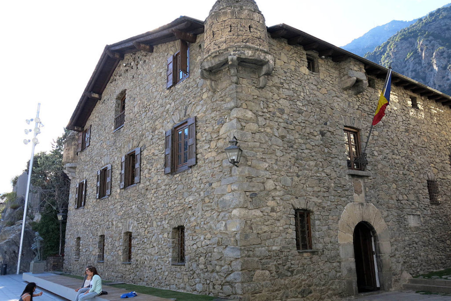 Casa de la Vall, het oude parlementsgebouw van Andorra.