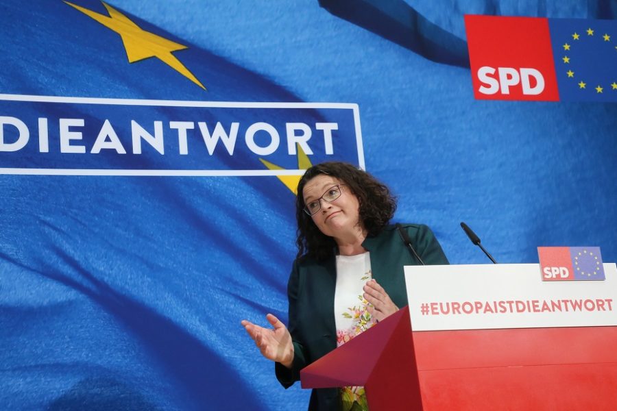 Andrea Nahles op een persconferentie na de Europese verkiezingen