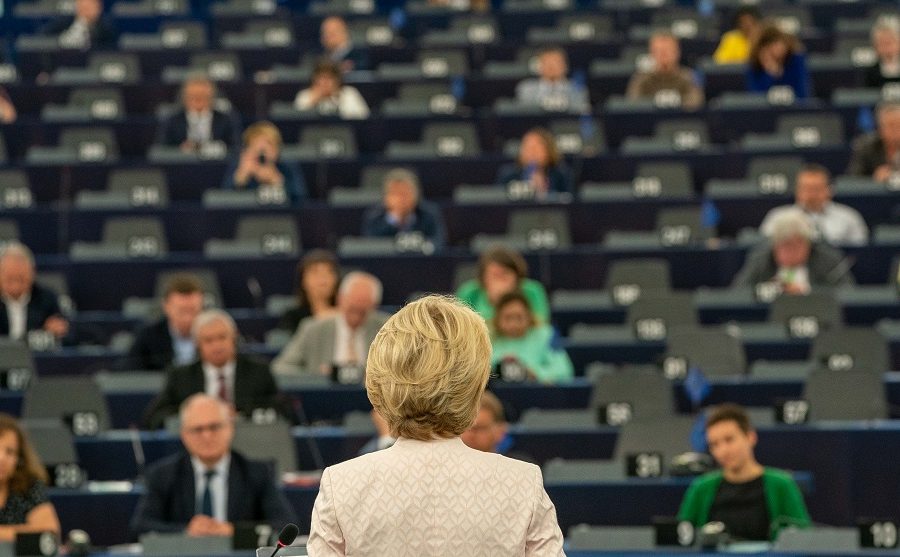 Ursula Von der Leyen heeft het Parlement veel beloofd, maar zal ze het kunnen
waarmaken?