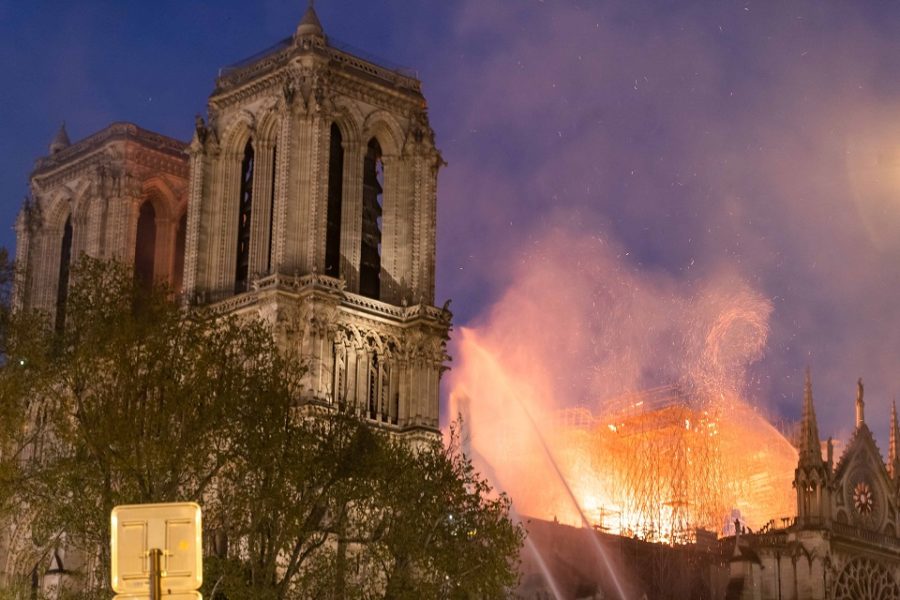 Leert de brand in de Notre-Dame ons de waarde van ons cultureel-filosofisch
erfgoed?