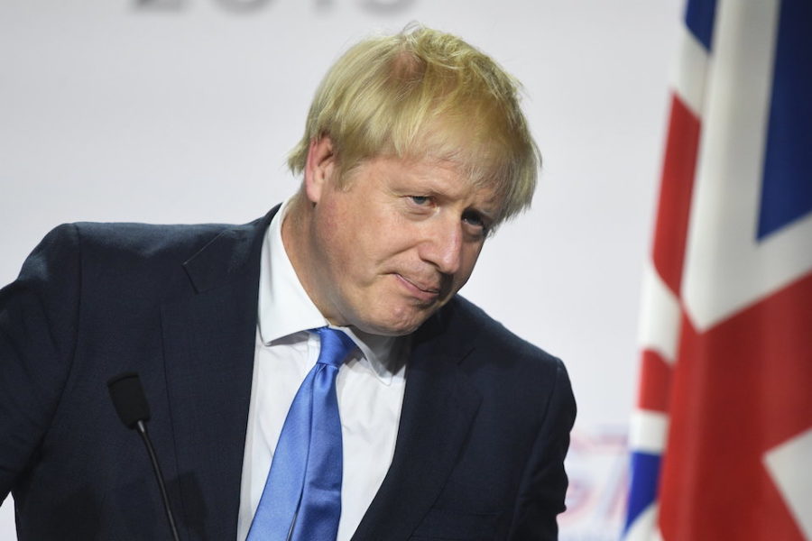 Boris Johnson slaagt erin het Lagerhuis te schorsen van 9 september tot 14
oktober. Ongezien lang in de Britse politiek.