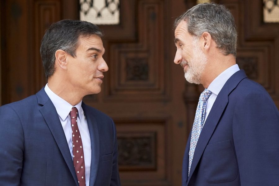 Premier Pedro Sanchez en koning Felipe VI van Spanje.