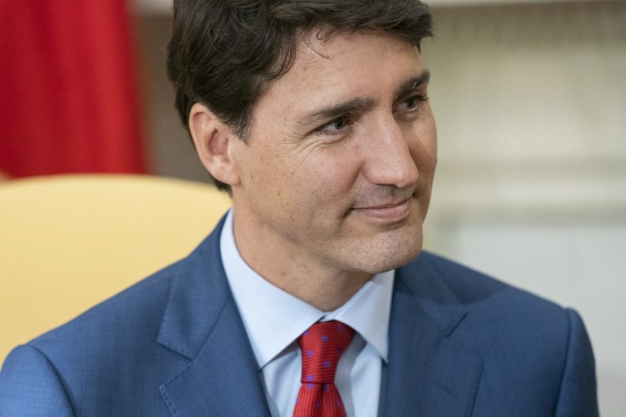 De Canadese Eerste Minister Trudeau boekt een moeizame verkiezingsoverwinning