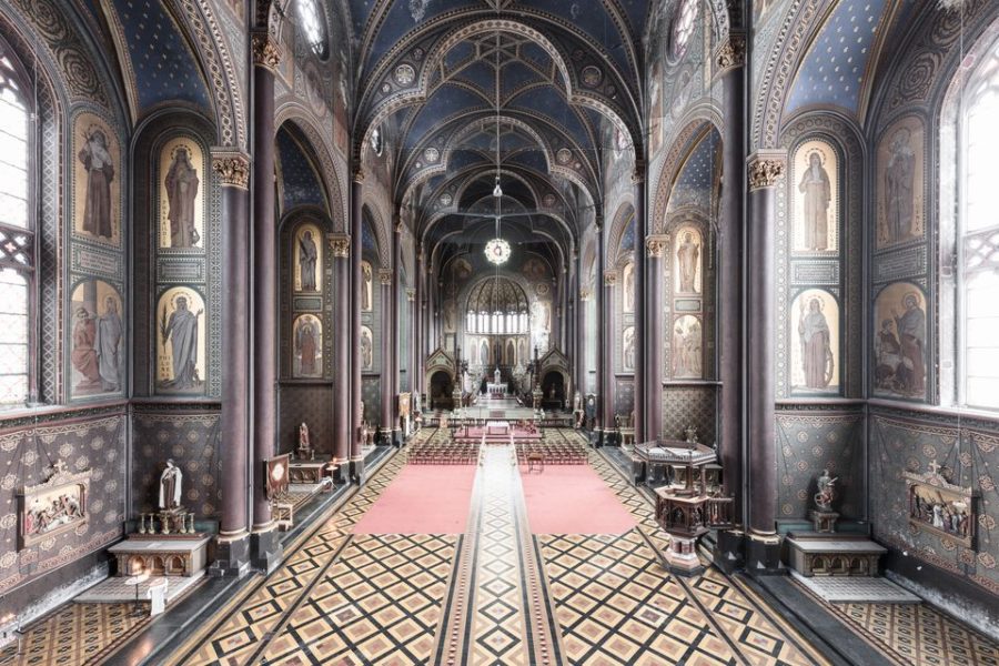 Het interieur van de Sint-Annakerk in Gent