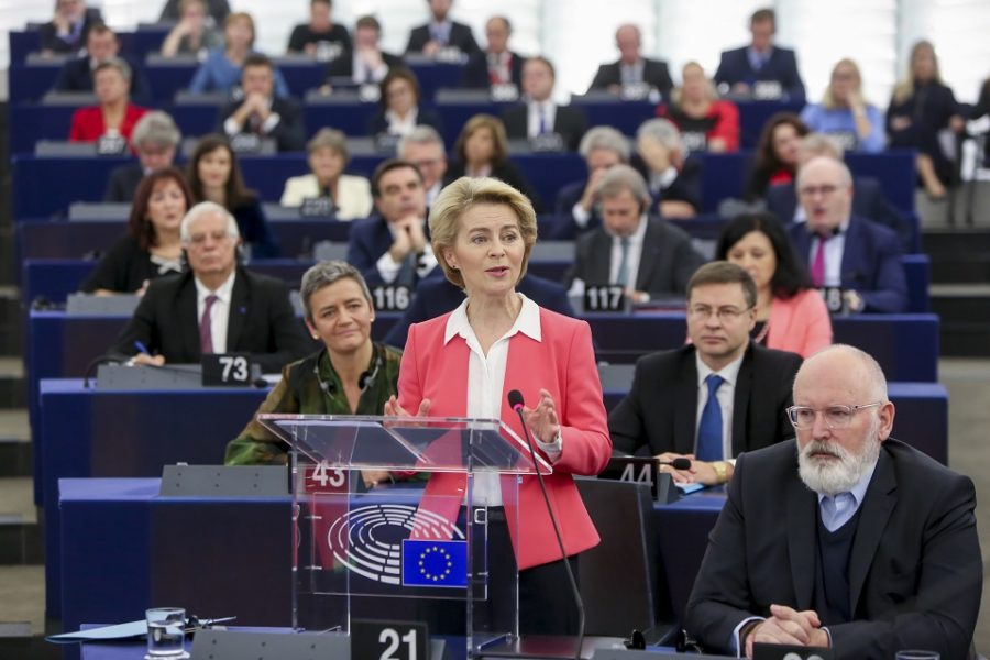 Ursula von der Leyen bij de verkiezing van de Commissie op 27 november 2019.