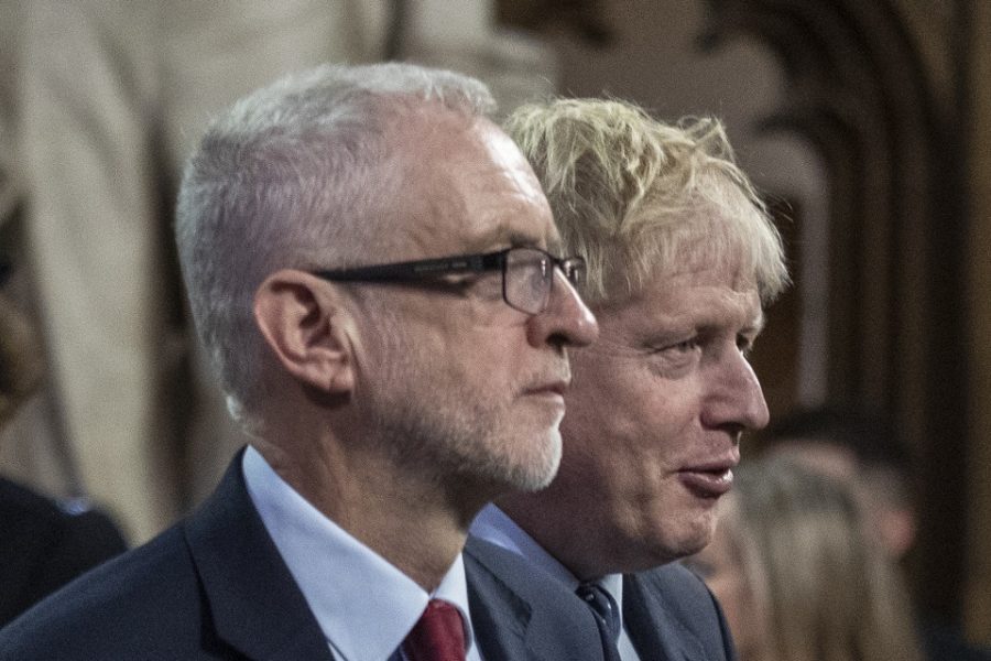 Boris Johnson en Jeremy Corbyn bij de opening het parlement na de prorogatie

State opening of Parliament. PM Boris Johnson and leader of the opposition
Jeremy Corbyn. 14 October 2019.
