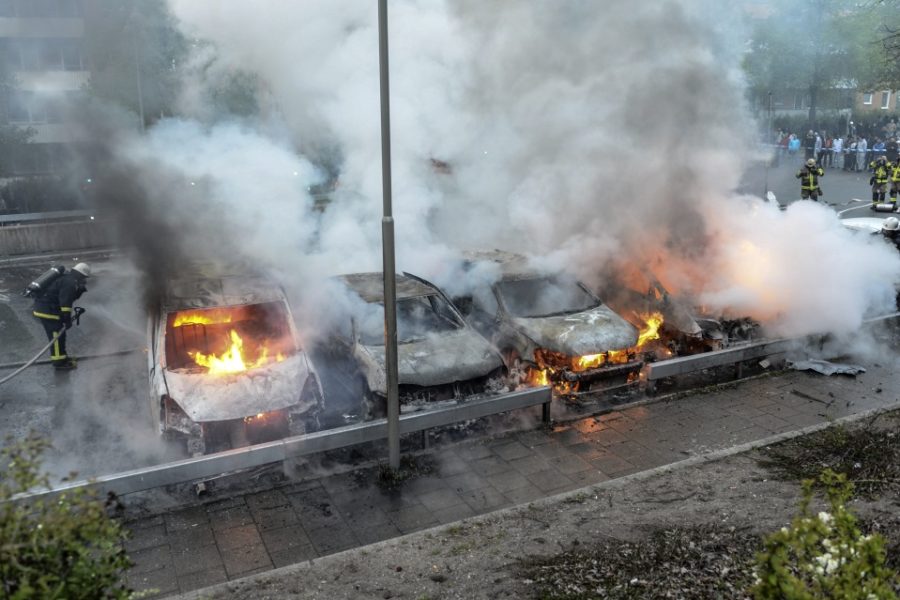 Brandende auto’s in Zweden