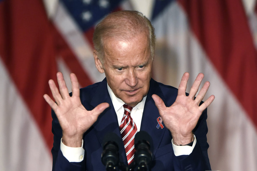 Wast Democratisch presidentskandidaat Joe Biden zijn handen in onschuld?