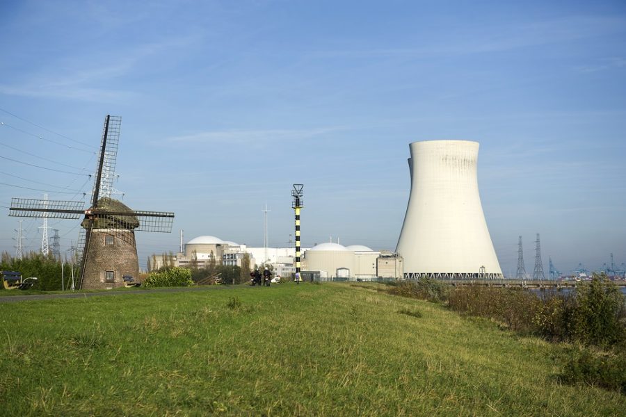De kerncentrale van doel. CO2-neutraal, maar toch op de schop voor gascentrales?