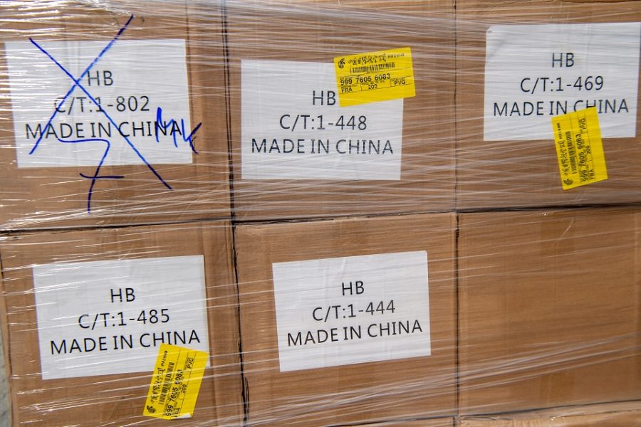 Dozen beademingstoestellen, made in China
