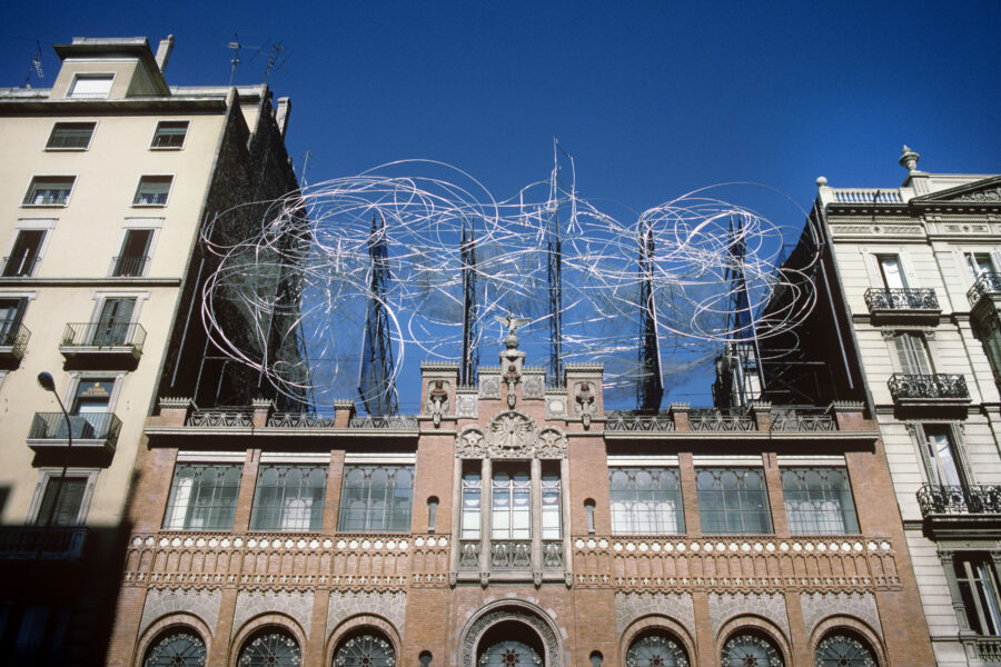 “Nube y Silla”, sculptuur van Antoni Tàpies (1923-2012)