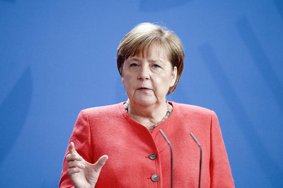 Op 1 juli wordt Duitsland voorzitter van de EU. Merkels coalitie trekt blijkbaar
de protectionismekaart.