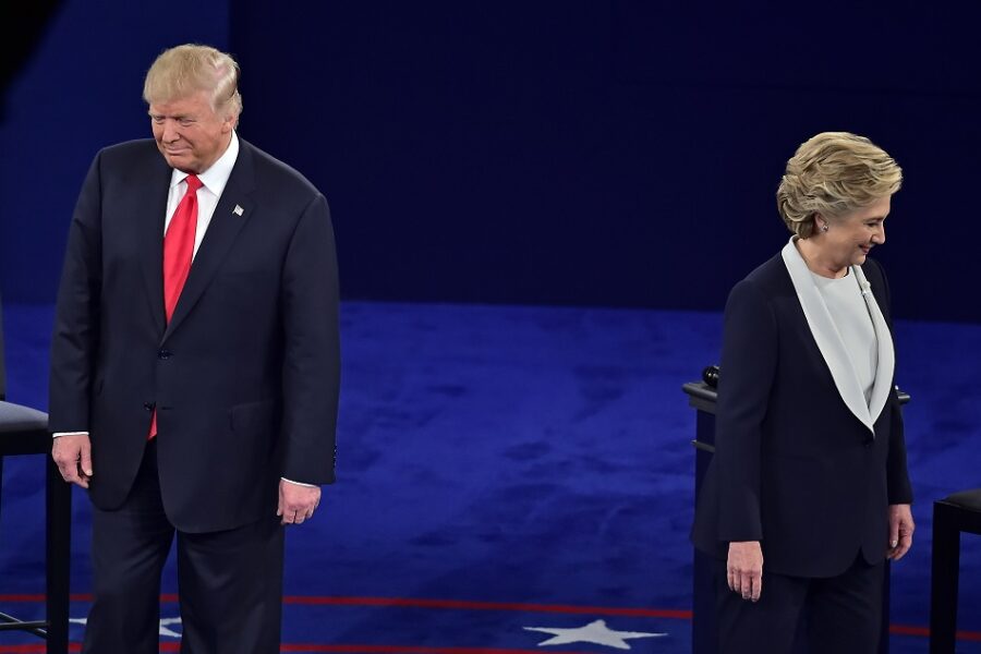 Trump en Clinton in debat in 2016.