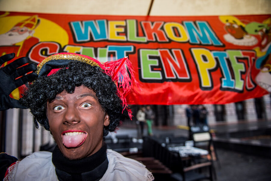 Zwarte Piet: gecensureerd door politiek correct activisme en kapitalisme. Een
vreemd huwelijk.