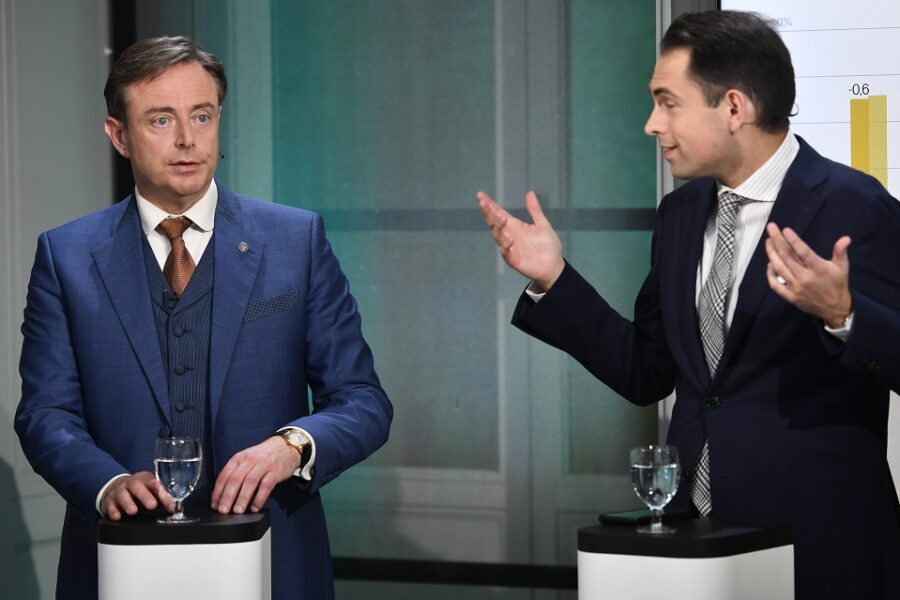 Bart De Wever (N-VA) Tom Van Grieken (Vlaams Belang) op de het debat op de
verkiezingsavond van 26 mei 2019.