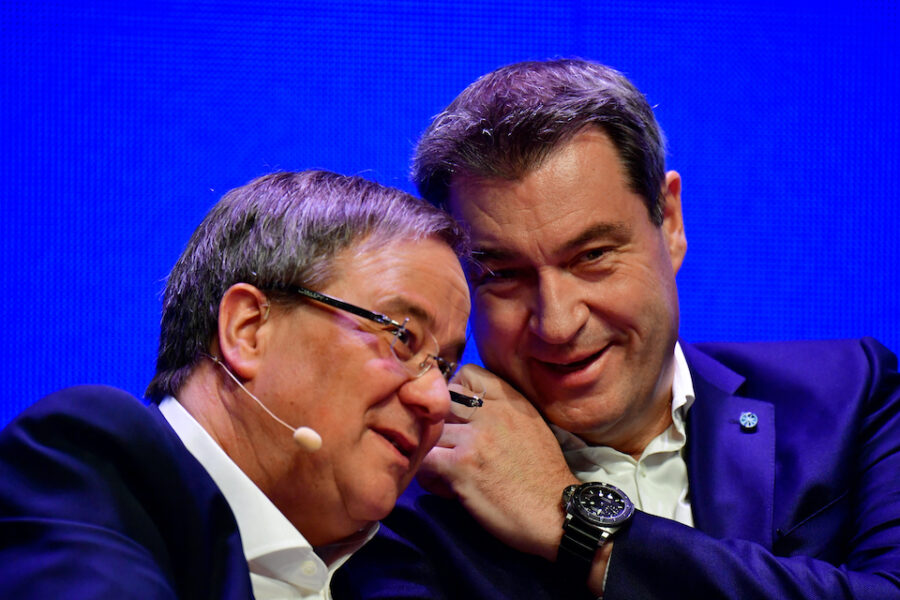 Wie wordt de Duitse kanselierskandidaat voor de CDU/CSU? Armin Laschet (l) of
Markus Söder (r)?