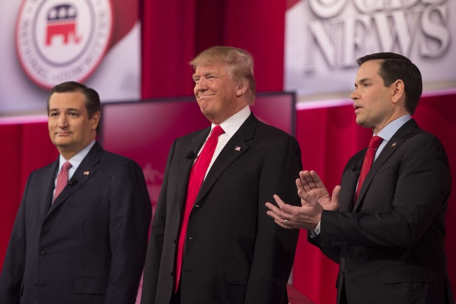 Cruz (l), Trump en Rubio (r) op een debat in 2016. Als vaandeldragers van de Tea
Party toonden zij Trump de weg. Zal één van hen hem opvolgen?