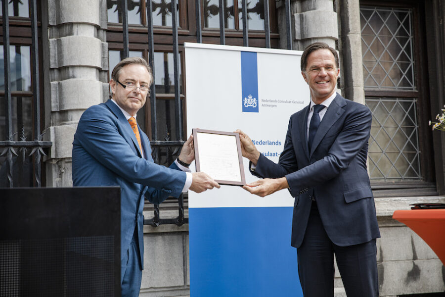 In juni ontving burgemeester De Wever nog de premier van ‘een waanzinnig gaaf
land’.