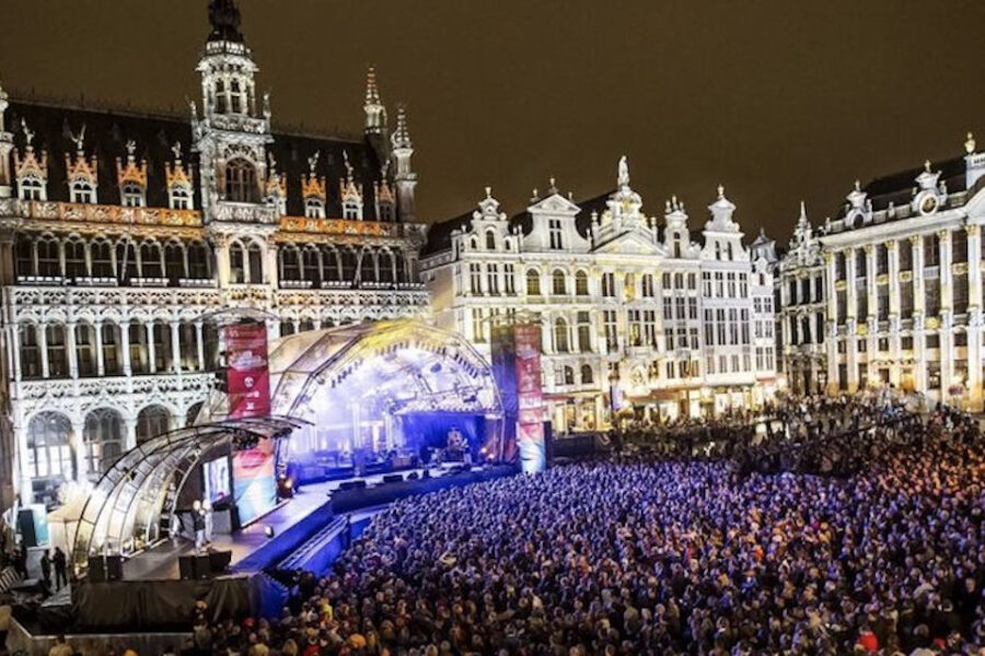 ‘Rendez vous Grand Place 2021’: de RTBf zond vrijdag de concerten live uit.