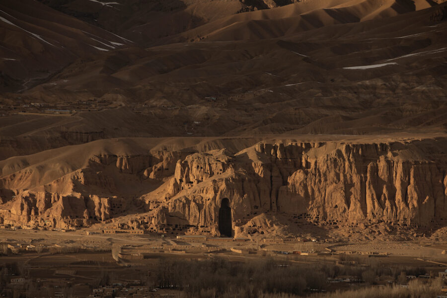 De Bamyan vallei. In het midden een enorm gat waar de Taliban een giga Boeddha
opbliezen.