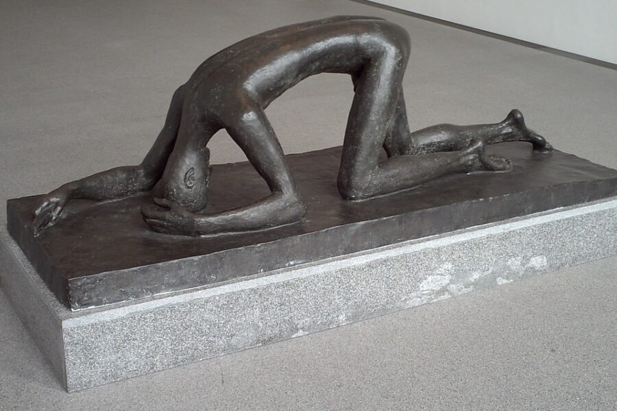 ‘Der Gestürzte’ van Wilhelm Lehmbruck, het voorbeeld van Joseph Beuys.