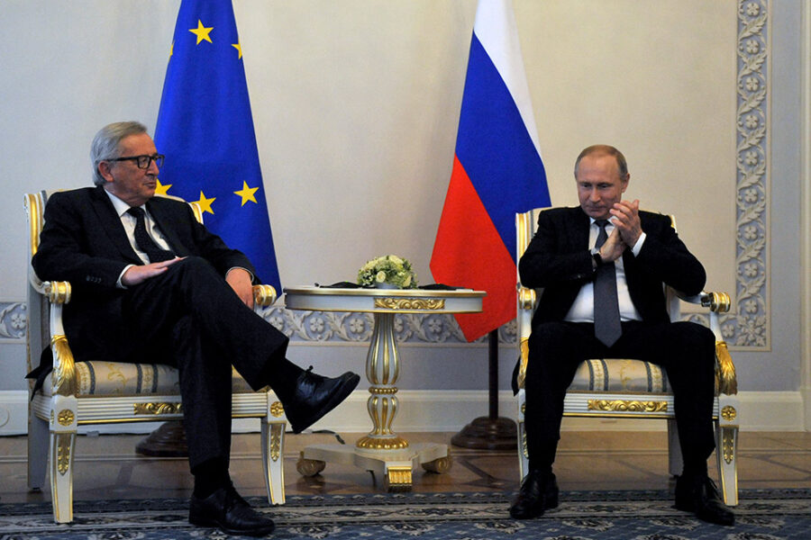 Vladimir Poetin (rechts) ontmoette in 2016 Jean-Claude Juncker.