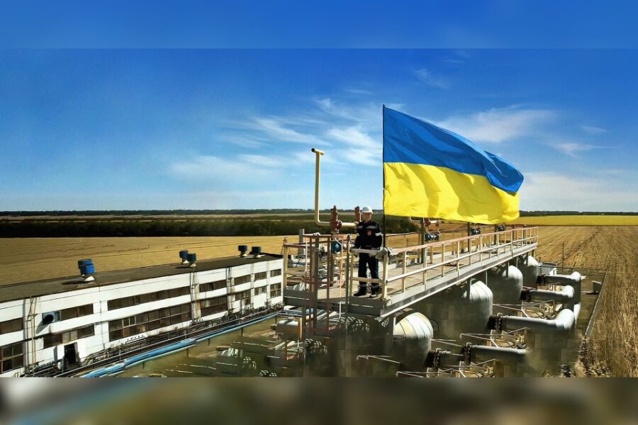 De Oekraïense beheerder van de gaspijplijnen Naftogaz beschuldigt Rusland van
het spelen van spelletjes met gas. Rusland verdient 1 miljard euro per dag met
gas voor de EU.