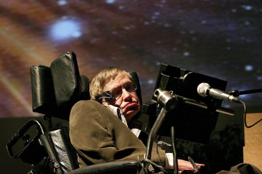 Abortustegenstanders gebruiken onterecht het voorbeeld van Stephen Hawking als
zwaar gehandicapt genie.
