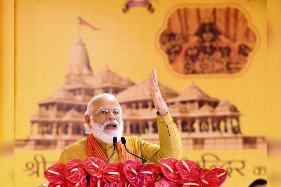 De Indische premier Narendra Modi op 5 augustus 2020, bij het begin van het
herbouwen van de Ayodhya-tempel.