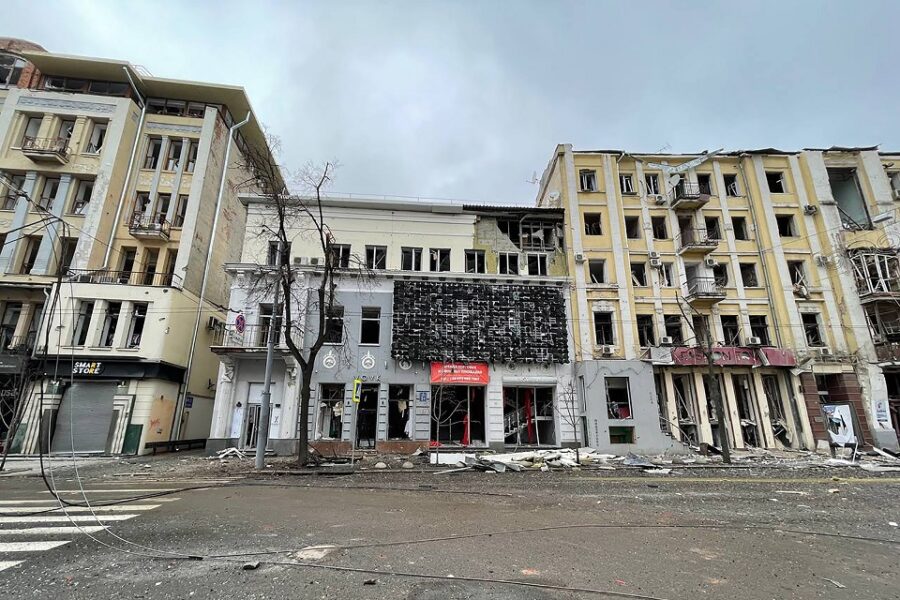 Verwoeste gebouwen in Charkov.