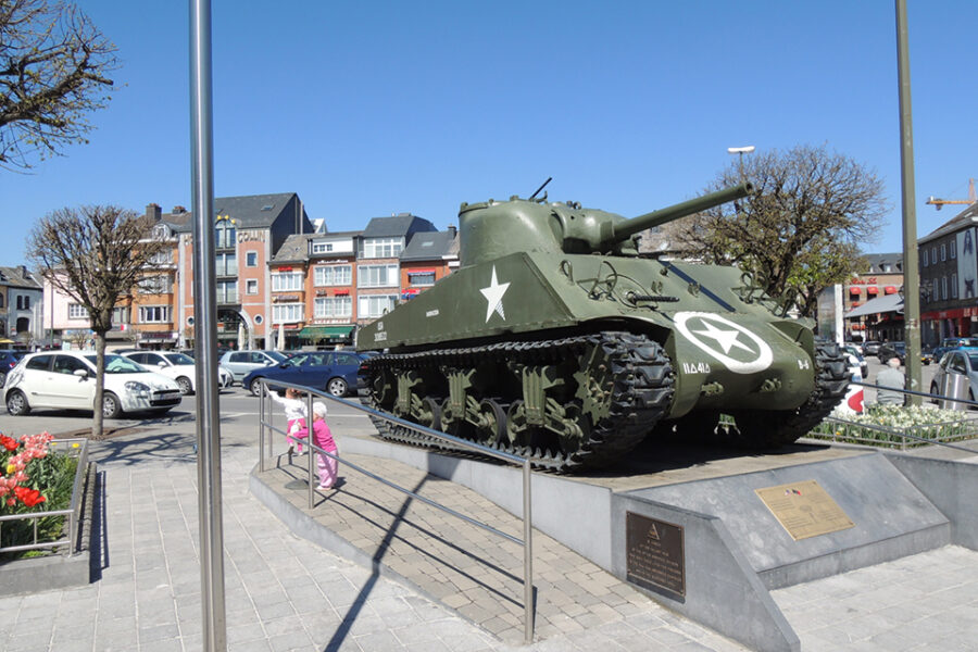 Het bekende marktplein van Bastogne.