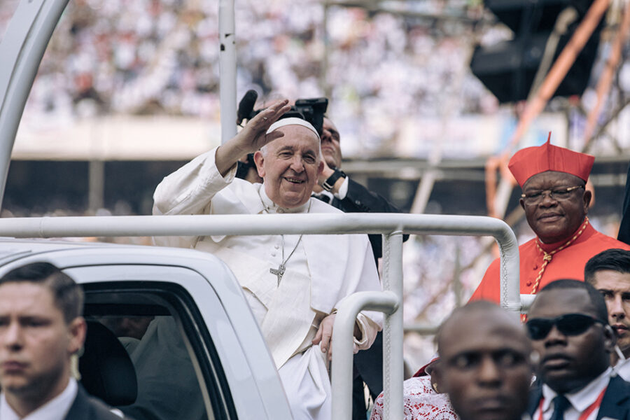 Paus Franciscus bracht een bezoek aan Kinshasa.