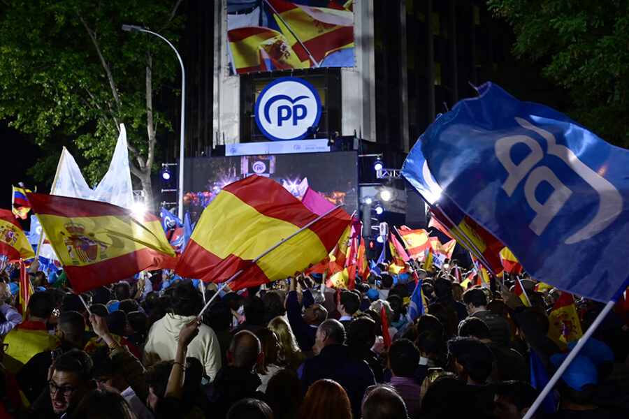 Feest bij de conservatieve Partido Popular die als winnaar uit de stembus kwam.