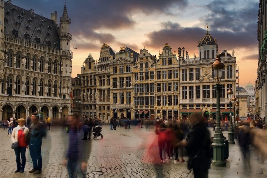 De Grote Markt van Brussel waar ooit de eerste protestanten op de brandstapel
belandden.