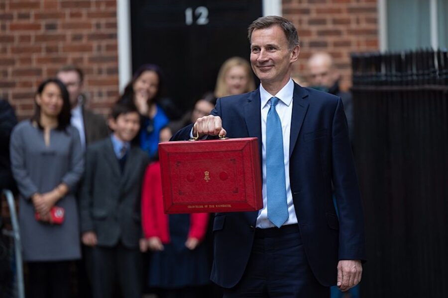 Brits minister van Financiën Jeremy Hunt glunderde ook al bij de presentatie van
de begroting 2023.
