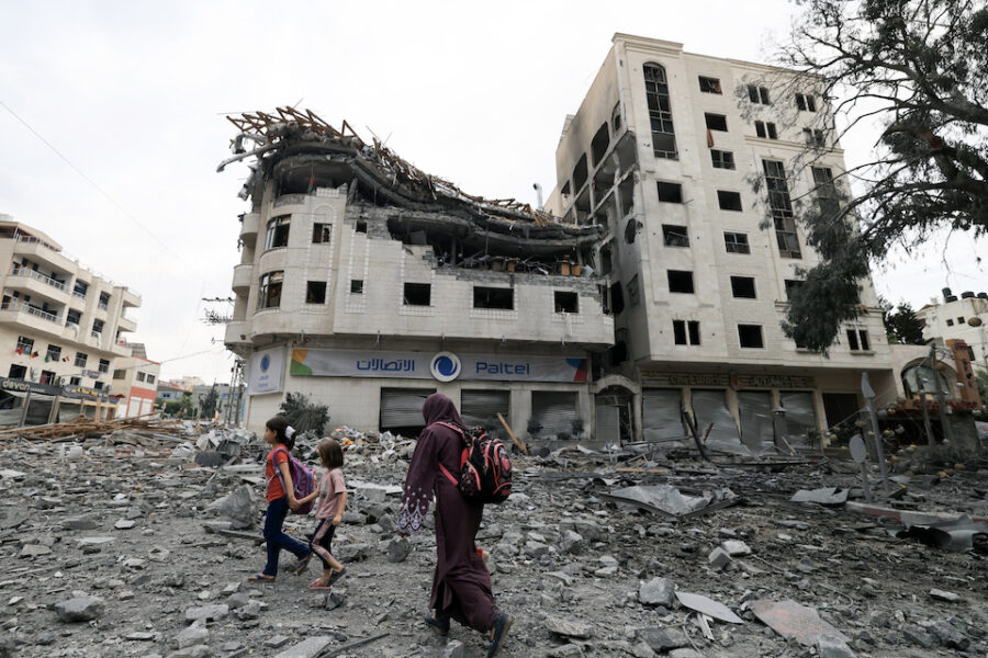 Vergeldingsbombardementen in Gaza City.