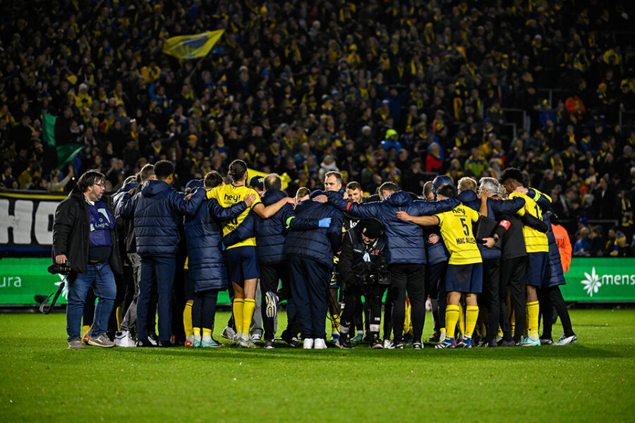 De Union-spelers vieren de overwinning tegen Club Brugge.