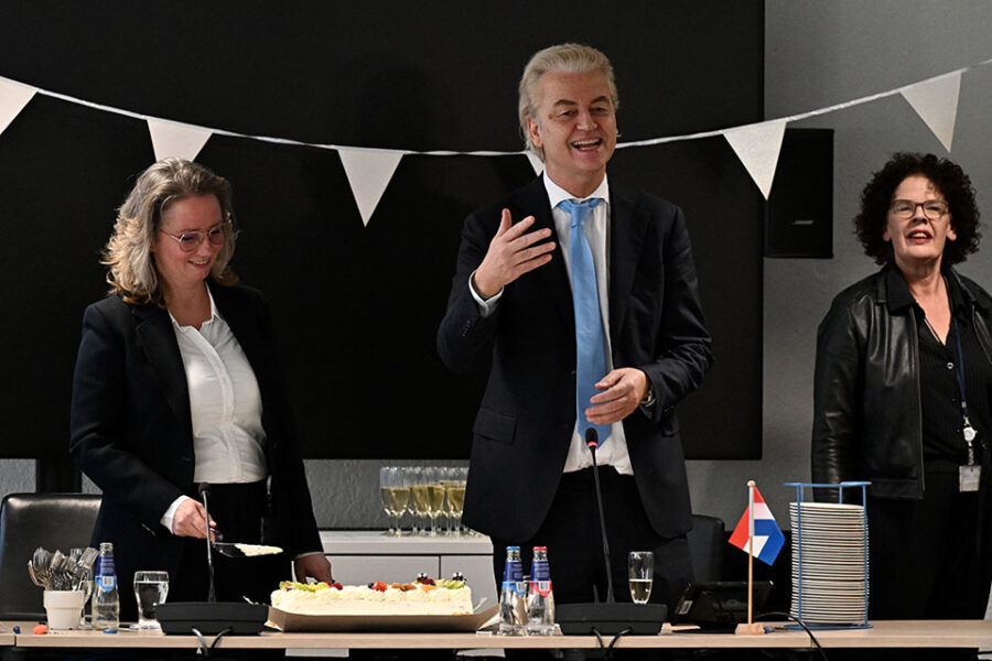 Geert Wilders in het midden.